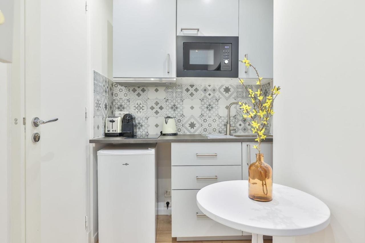 Charming Studio - 2P - Eiffel Tower Париж Екстериор снимка